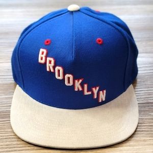 (nwt)-nhl Mitchell and Ness Vintage Brooklyn Americans Adjustable Leather Strap